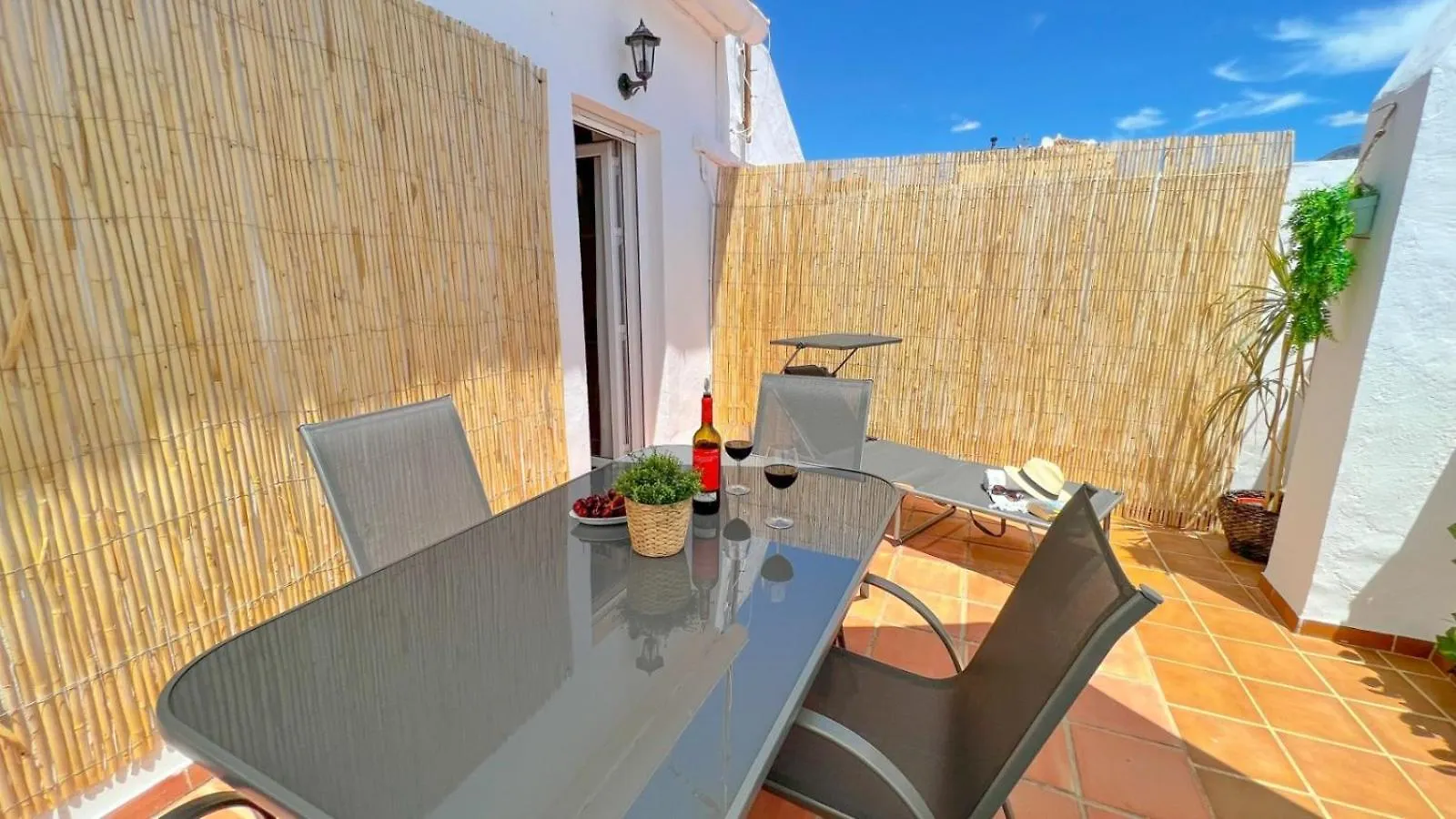 Santaolalla House Nerja 0*,  Spanien